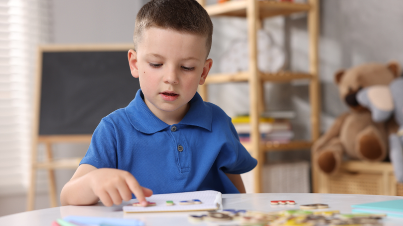 Reconhecer como o TEA se manifesta na infância e na vida adulta é fundamental para inclusão e qualidade de vida, explica com sensibilidade Alexandre Costa Pedrosa.