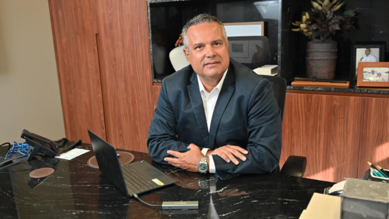 A engenharia aplicada à requalificação de áreas industriais obsoletas com Elmar Juan Passos Varjão Bomfim.